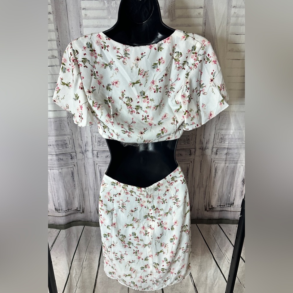 Follow me home dress floral mini dress - Picture 3 of 9